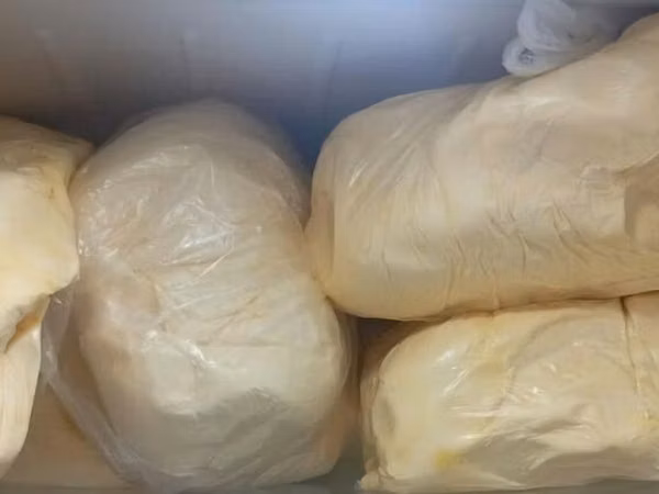 Təbii nehrə yağı, insan əli dəymədən hazırlanır. 10kilodan artıq