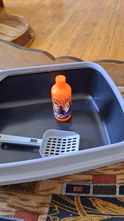 Pişik tualeti dəsti - Açıq tip plastik pişik tualeti – ön hissədə
