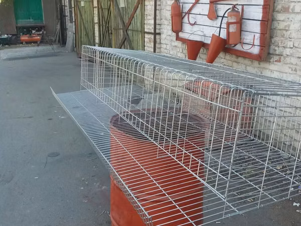 Изготавливаем клетки для кур несушек из Российской оцинковоной