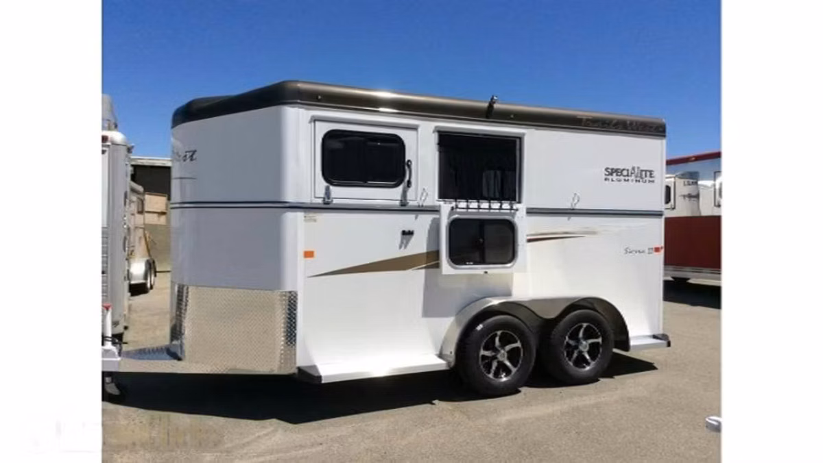 Trails West 2026 Manufacturing Classic 2 Horse Trailer