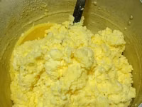 Продаю сарымай оптом и в розницу чистый вкусный. не разбавленный литр — 4 зураг