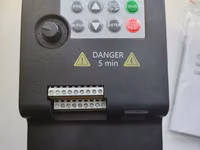 Преобразователь частоты на 5.5кВт 50 Гц с 220В/380В Convertor de frecventa — foto 1