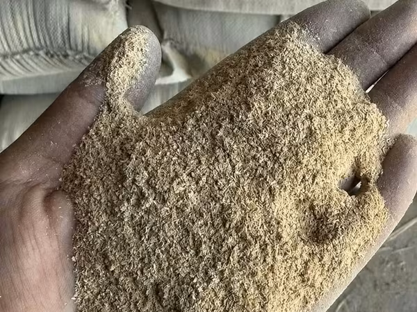 Рисовая шелуха,только оптом от 35 тонн Цена 10 Сомов за кг с доставкой