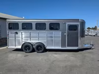 2026 C&B Maverick Bumper Pull Horse Trailer — снимка 2