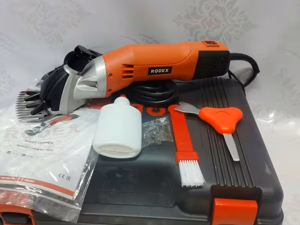 Электрическая машинка для стрижки овец RODEX RDX923 Характеристики: -