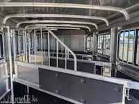 2026 C&B Maverick Bumper Pull Horse Trailer — снимка 4