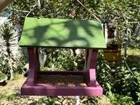 Taxta asılqan quş yemlənməsi - Material: tamamilə taxtadan — foto 1