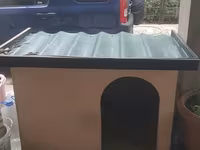 Böyük ölçülü it evi - Material: möhkəm kontrplak korpus, üst hissə — sawirka 1