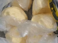 Домашние натуральные продукты - Молоко коровье, разлито в пластиковые — sawirka 7