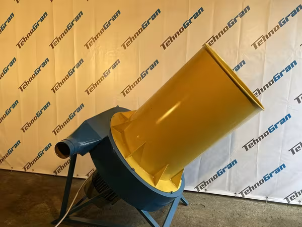 Tocator de baloți 22 kW marca TehnoGran Reducere, garanție, livrare gratuită. Urgent!