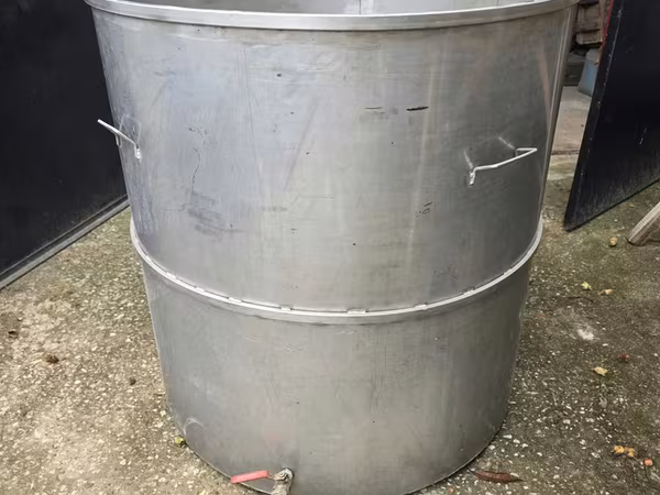Cadă din inox alimentar, 723 litri, gros metal 1.5 mm, diametrul înăuntru 96 cm, înalț 1m - 5900 lei