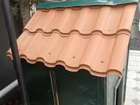 Metall dam örtüklü it evi - Material: bərk karkas, yanlar və ön hissə — عکس 3