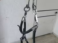 Уздечка/оголовье для лошади с декоративными металлическими накладками — fotografija 4