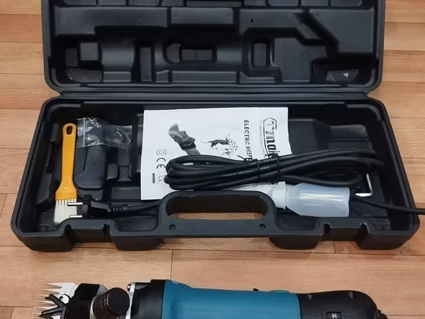 Elektrikli qoyun qırxma maşını – daşıma çantası ilə - Təyinat: qoyun