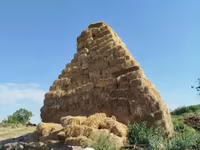 Խոտի տւկ անասնակեր — புகைப்படம் 1