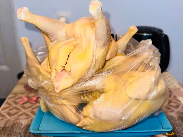 Бульонные, бролерные куры.
Домашние яйца
Предзаказ 1-2 дня