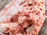 Корм для собак,куриц, свиней,кошек,уток и.т.д дробленые кости броллера — الصورة 1