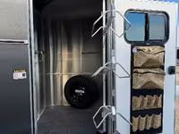 2027 Maverick Trailers Maverick Lite Deluxe 2 Horse * Great Options * Well Built Bumper Pull Horse Trailer — 5-rasm