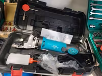 Makita elektrikli yun qırxma maşını (900W) – tam komplekt - Güc: 900W — عکس 1