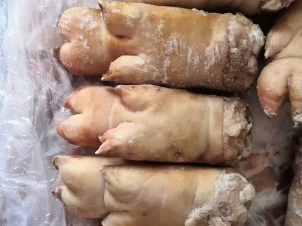 Срочно  свиные ноги