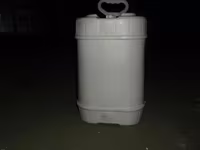 Kanistrii iz pod himii — foto 4