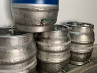 Keg din inox de sub bere. — 5. fotó