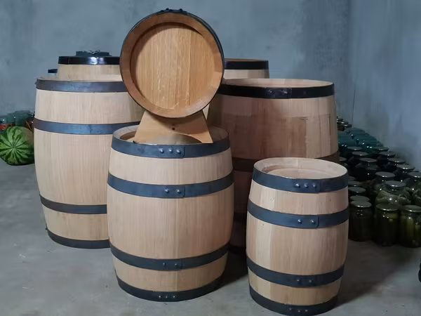 Butoi pentru vin si tuica 20,50,100,150 Litre noi,din stejar,calitate foarte buna