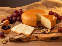 Вы можете заказать у нас свежую и вкусную грузинскую продукцию. Те — عکس 1
