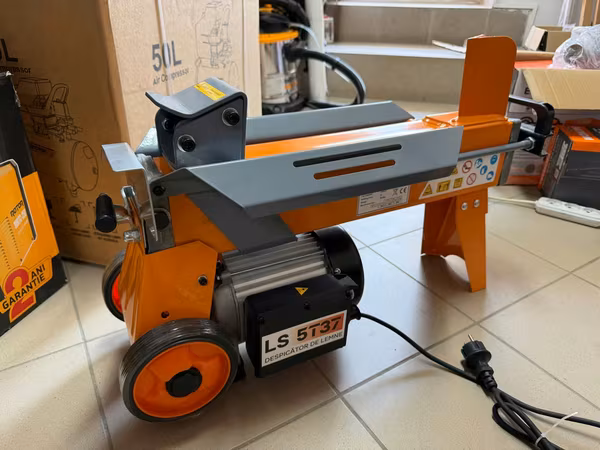 Электрический дровокол worker LS 5T37