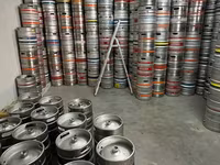 Keg din inox de sub bere. — 1. fotó