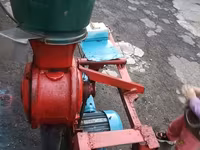 Срочно продаю дробилку электрическую 3-х фазная,но можно сделать на — foto 2