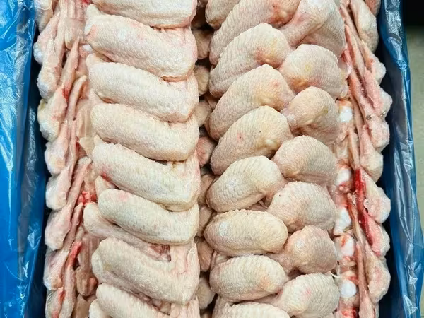 Курица, свинина, говядина.