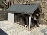Böyük ölçülü it evi və açıq volyer - Karkas: qalın taxta — عکس 1