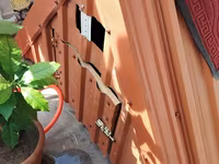 Metaldan hazırlanmış it evi / küçə heyvanları üçün qapalı yuva - — 1. fotó